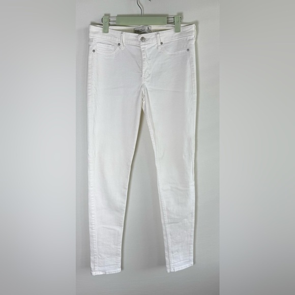 Abercrombie super skinny white jeans • Women’s size 8 - Picture 1 of 5